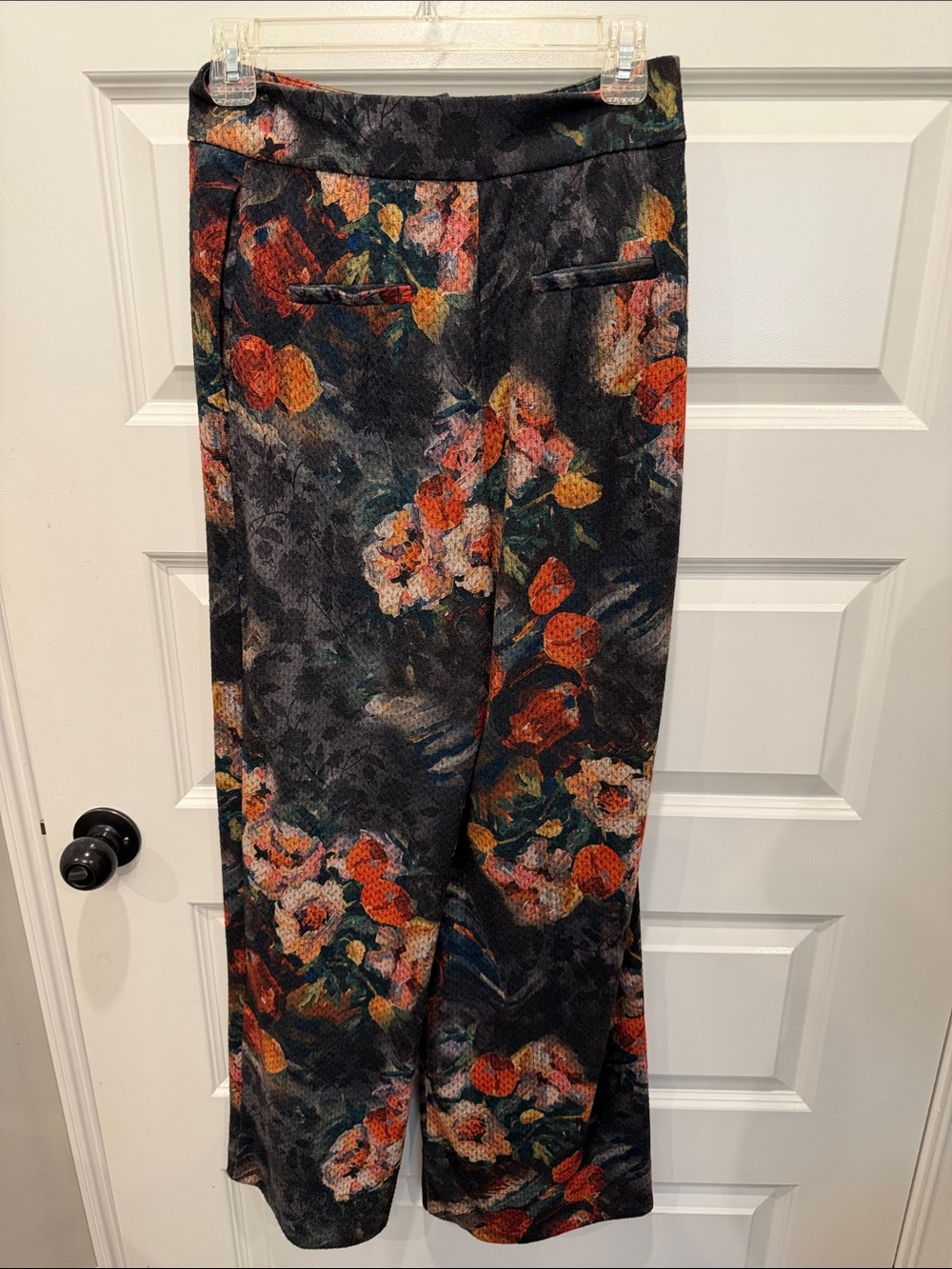 Dark Floral Knit Pants - Picture 3 of 4